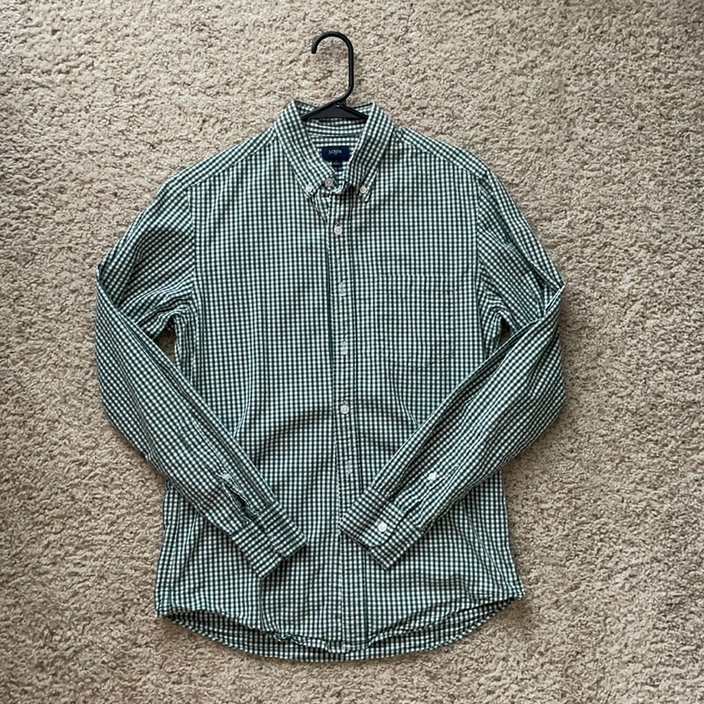 Men’s green gingham button down